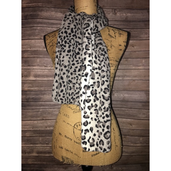 Accessories - 🧣Animal Print Scarf